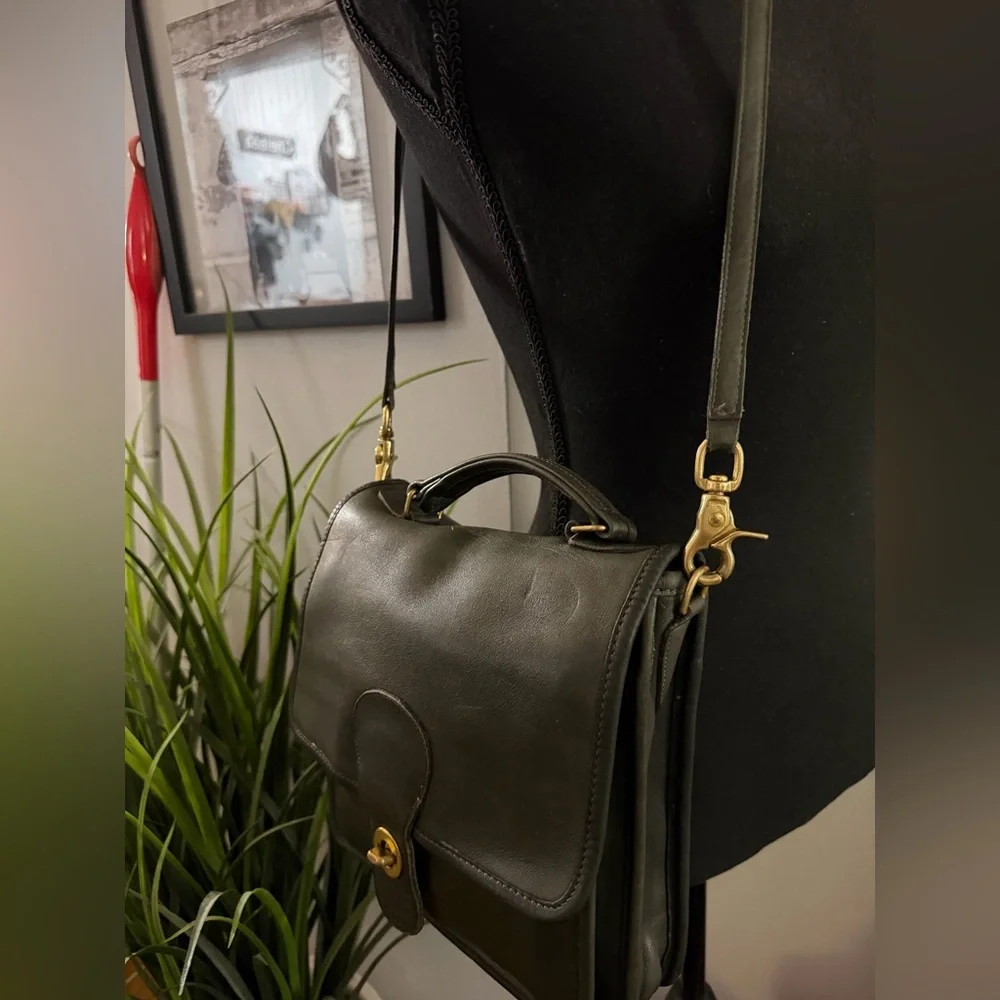 Coach Vintage Green Station Bag - Picture 11 of 15